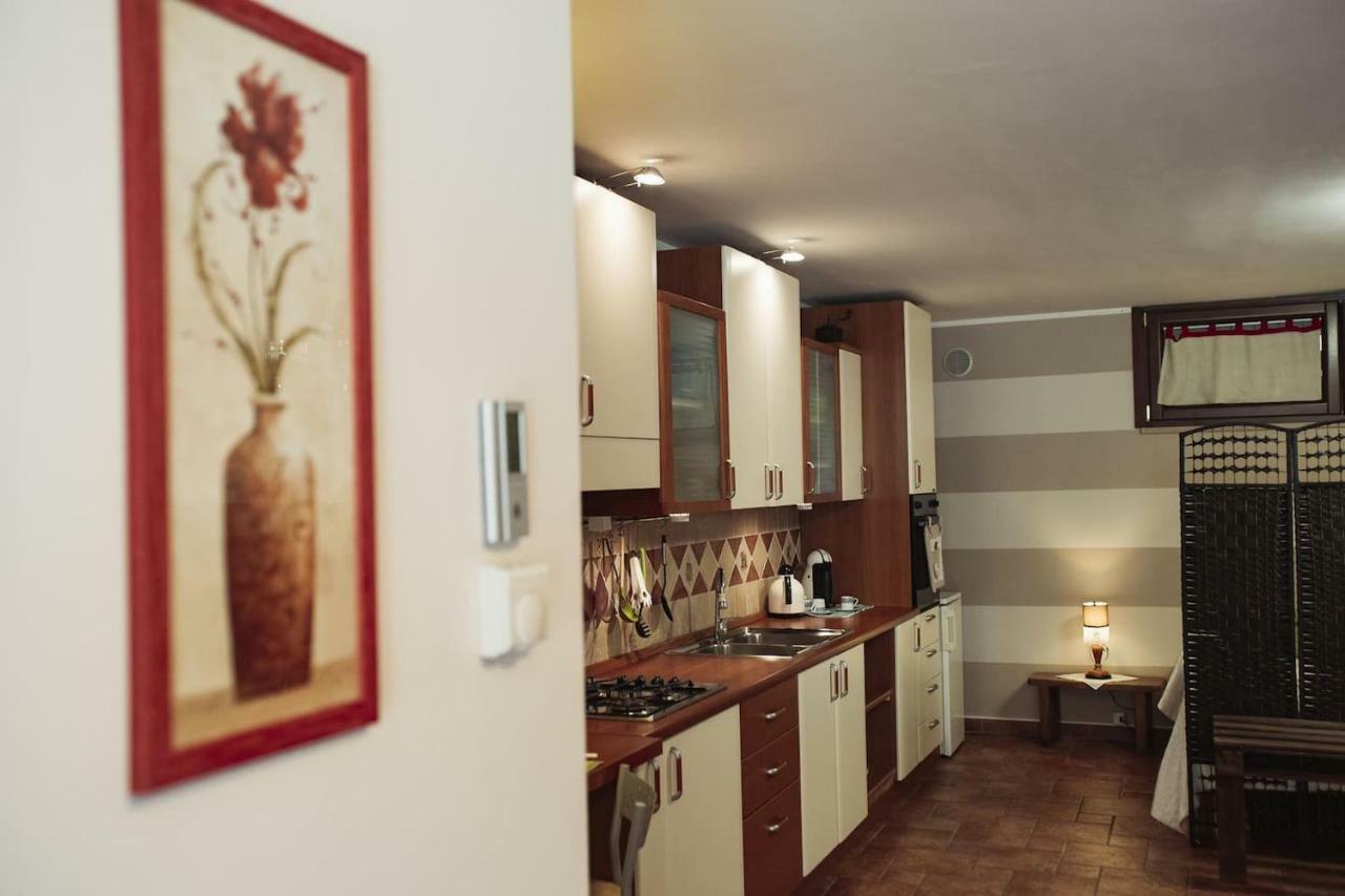 Allegretti'S House Venosa, Ospitalita E Accoglienza Luaran gambar